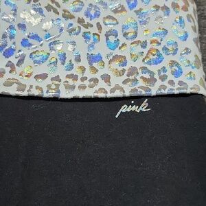VS PINK 2013 SILVER IRIDESCENT LEOPARD PRINT FOLD-OVER BLK CROP YOGA LEG…